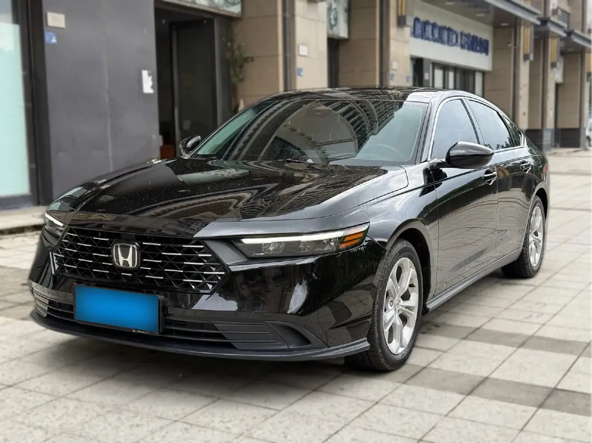 2024 Honda Accord 1.5T 192HP L4 CVT