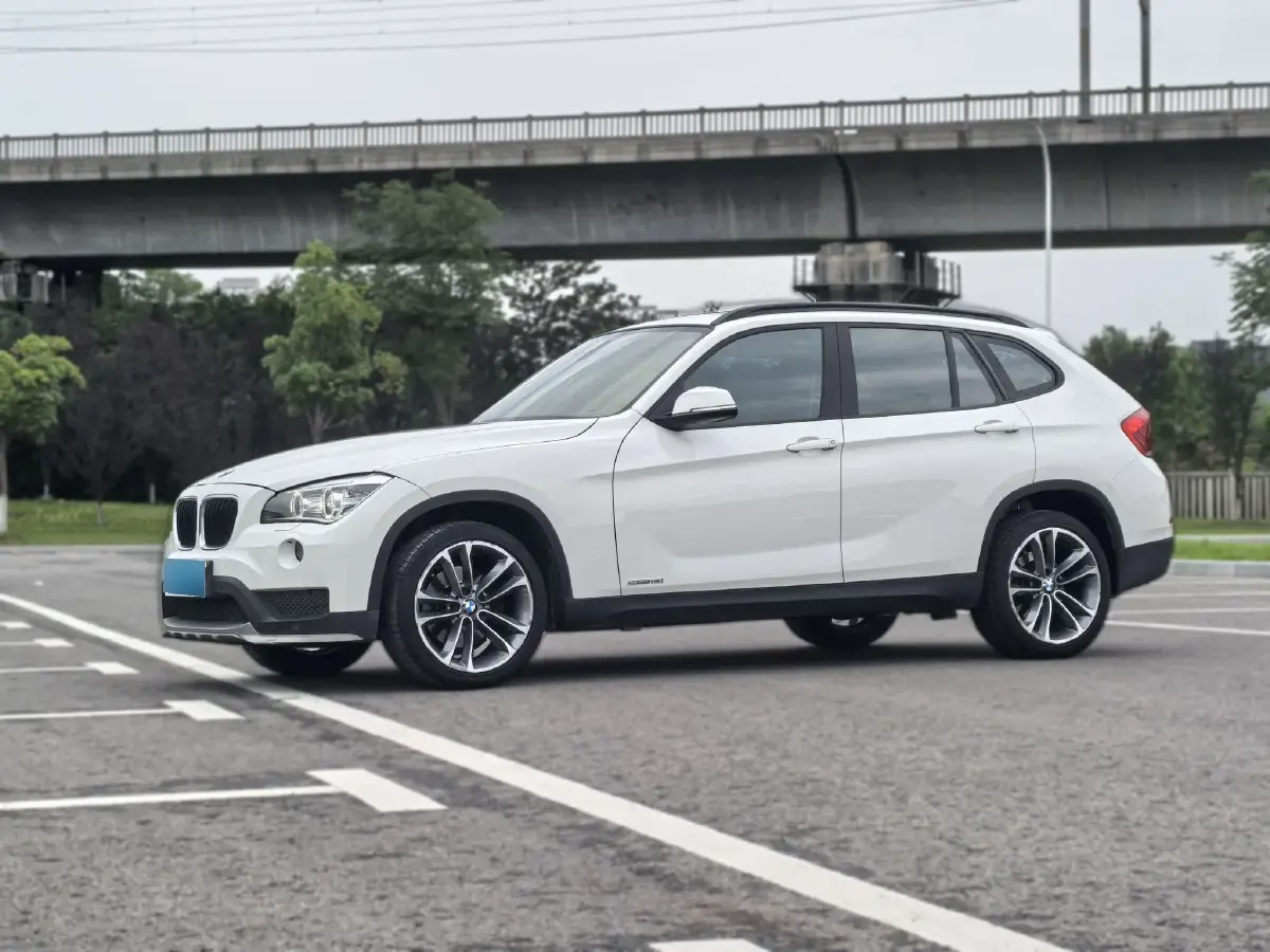 2015 BMW X1 2.0T 156HP L4 8AT