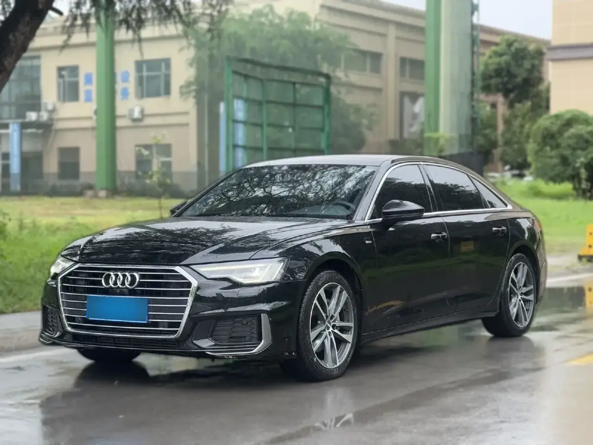 2020 Audi A6L 2.0T 190HP L4 7DCT
