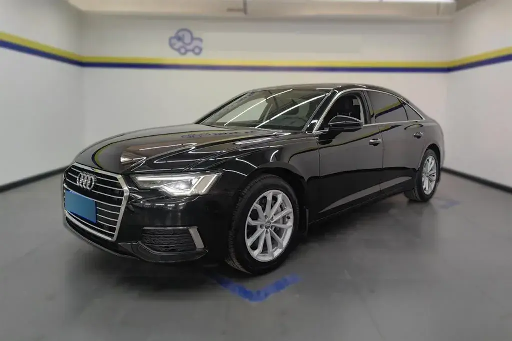 2022 Audi A6L 2.0T 190HP L4 7DCT