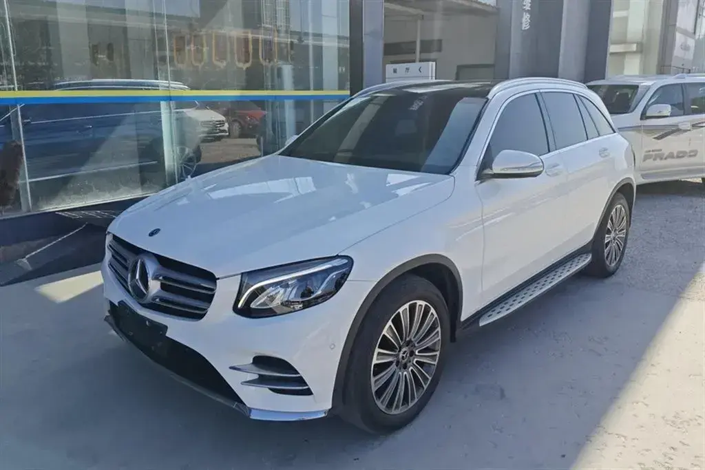 2017 Mercedes-Benz GLC Class 2.0T 211HP L4 9AT
