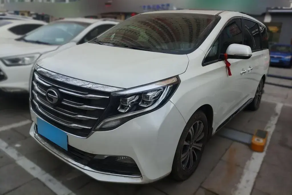 2018 GAC Trumpchi M8 2.0T 201HP L4 6AT