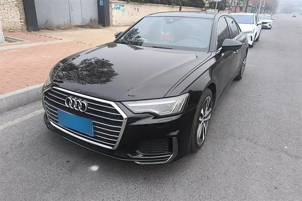 2019 Audi A6L 2.0T 190HP L4 7DCT