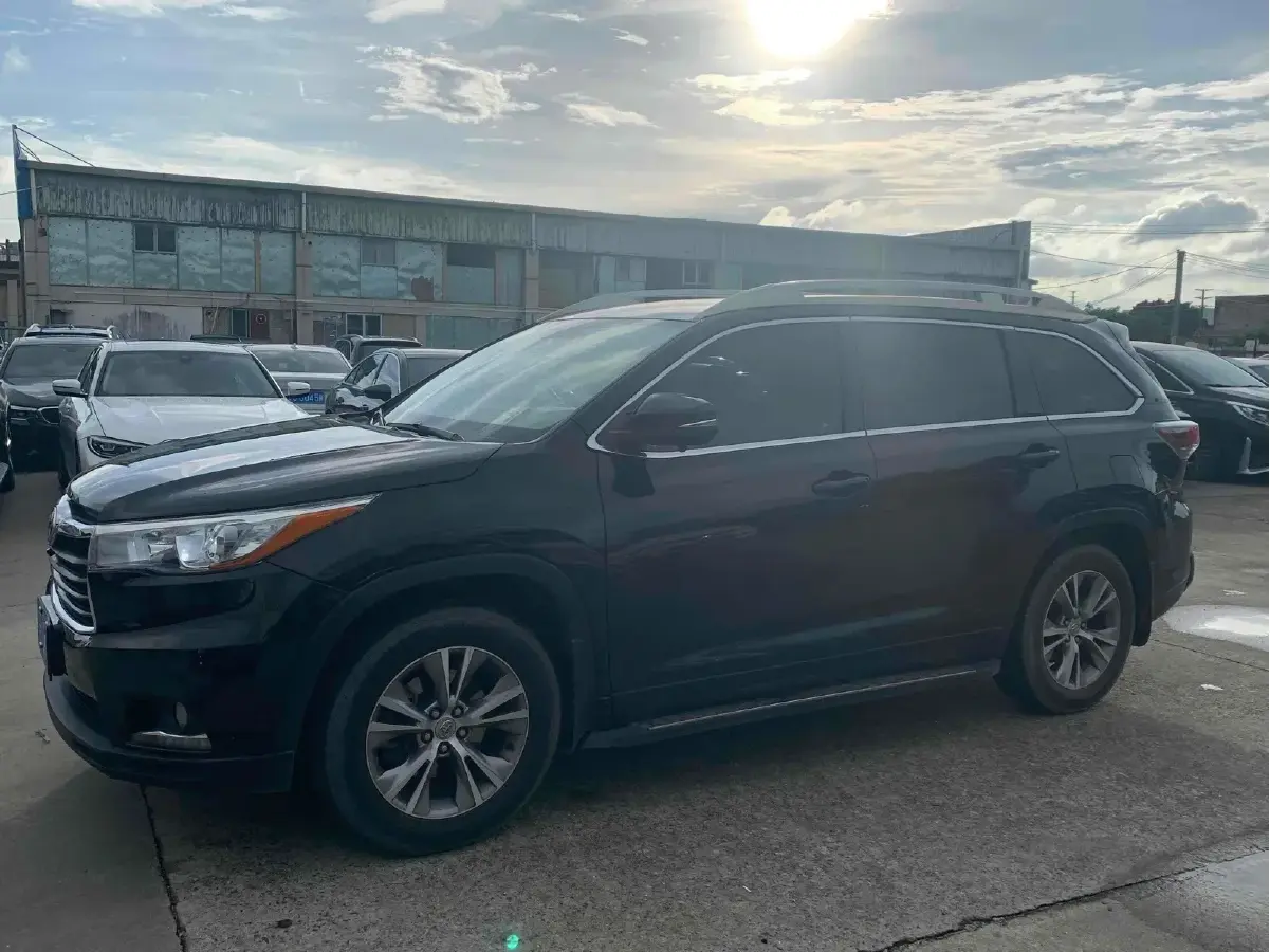 2015 Toyota Highlander 2.0T 220HP L4 6AT