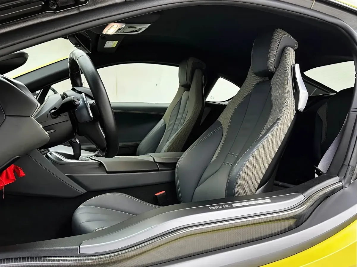 2016 BMW i8 1.5T 231HP L3 6AT PHEV 7.1KWH,autocango,china used car exporter,china ev exporter,chinese used car exporter,chinese used ev exporter