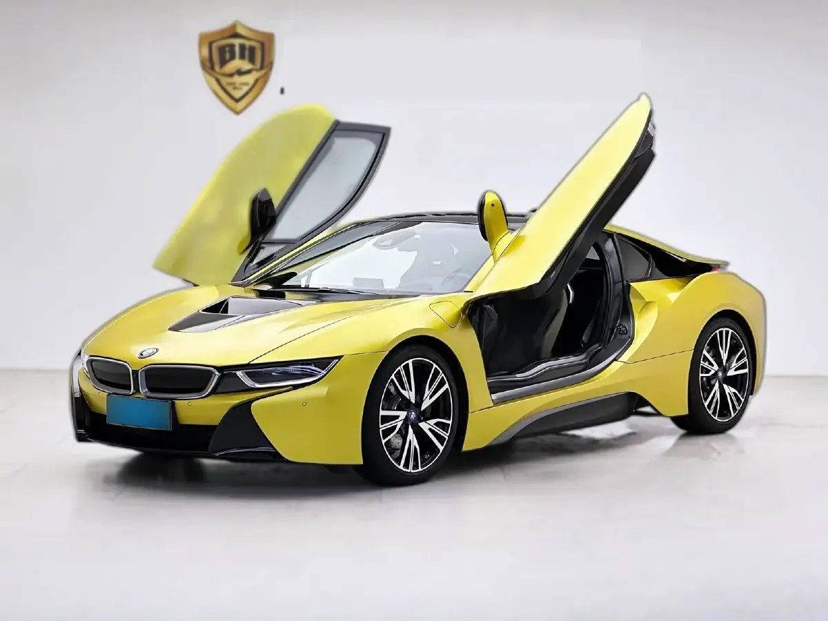 2016 BMW i8 1.5T 231HP L3 6AT PHEV 7.1KWH