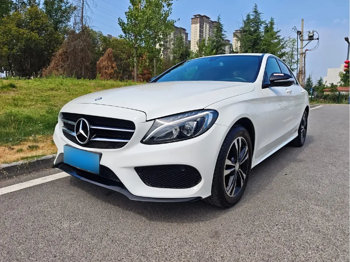 2015 Mercedes-Benz C Class 2.0T 184HP L4 7AT
