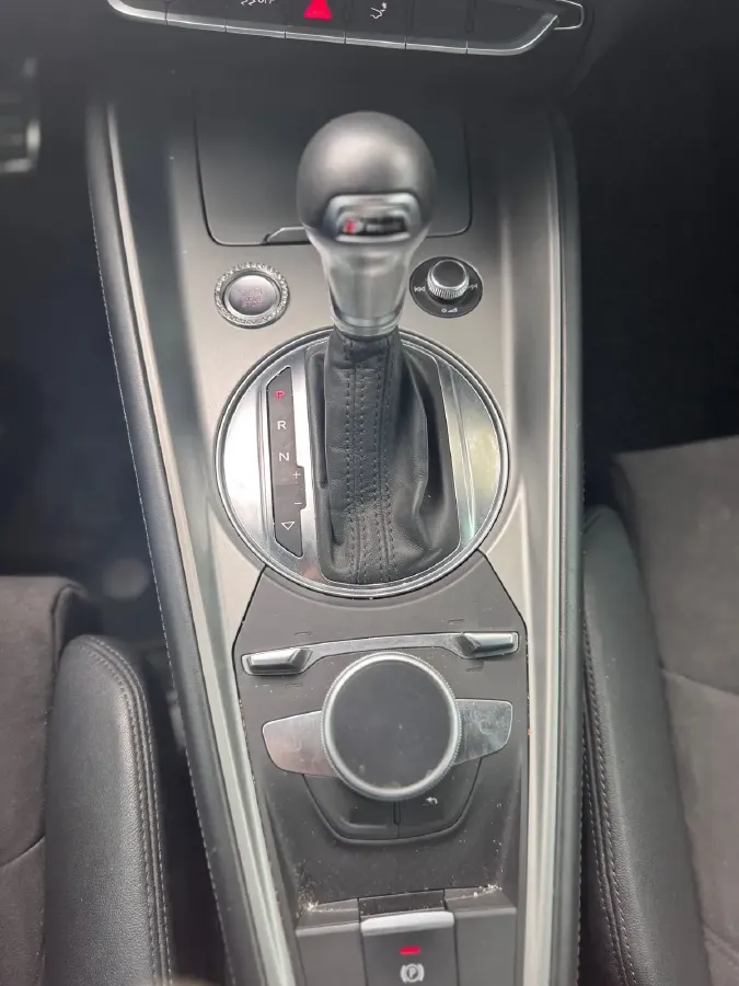 2015 Audi TT 2.0T 230HP L4 6DCT,autocango,china used car exporter,china ev exporter,chinese used car exporter,chinese used ev exporter