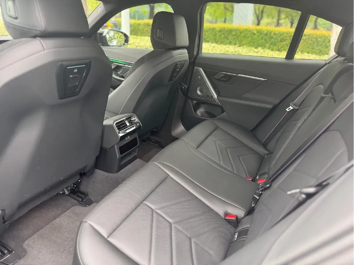 2015 Audi TT 2.0T 230HP L4 6DCT,autocango,china used car exporter,china ev exporter,chinese used car exporter,chinese used ev exporter