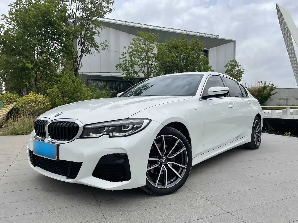 2021 BMW 3 Series 2.0T 156HP L4 8AT