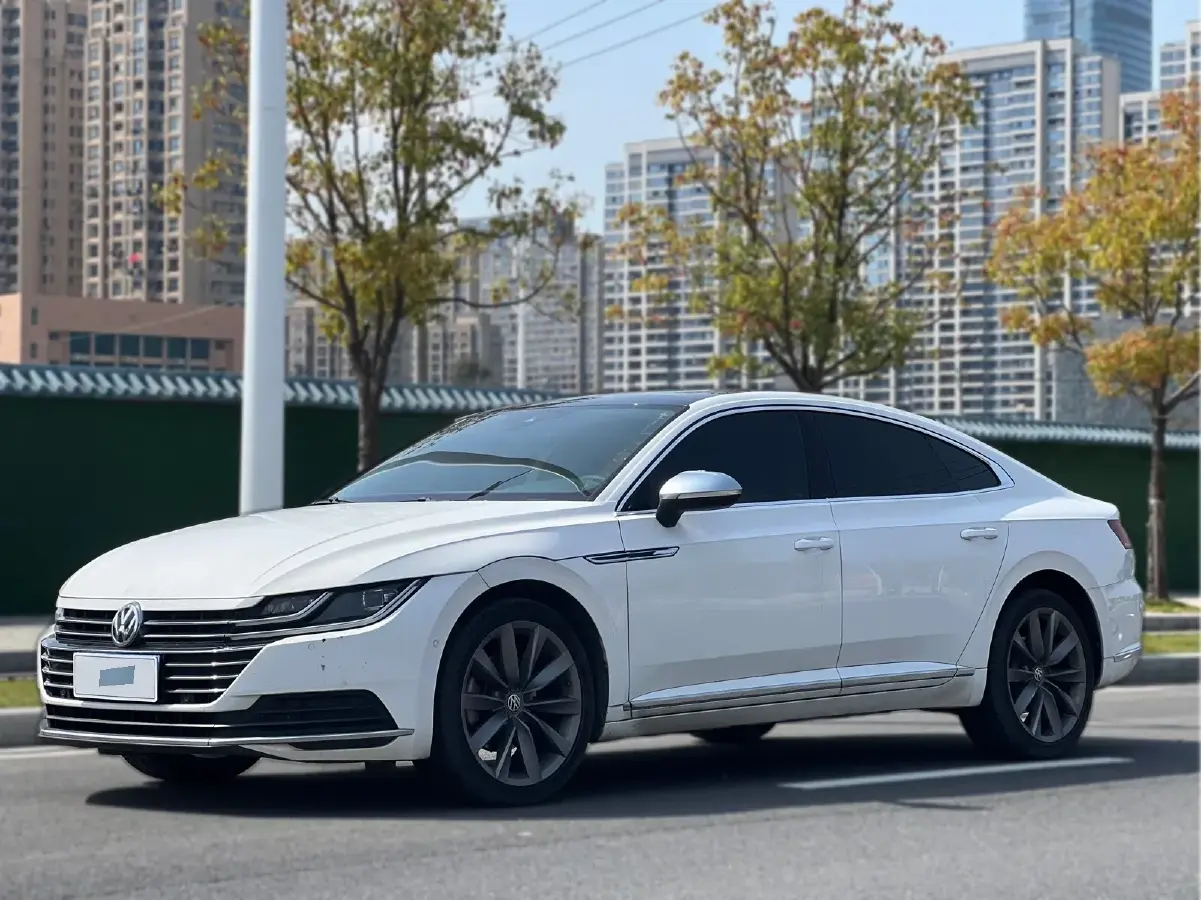 2019 Volkswagen CC 2.0T 186HP L4 7DCT