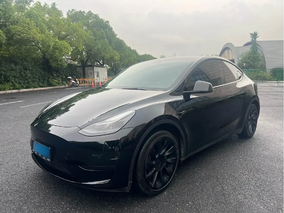 2022 Tesla Model Y BEV 60KWH