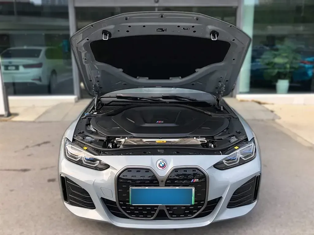 2023 BMW BEV 83.9KWH,autocango,china used car exporter,china ev exporter,chinese used car exporter,chinese used ev exporter