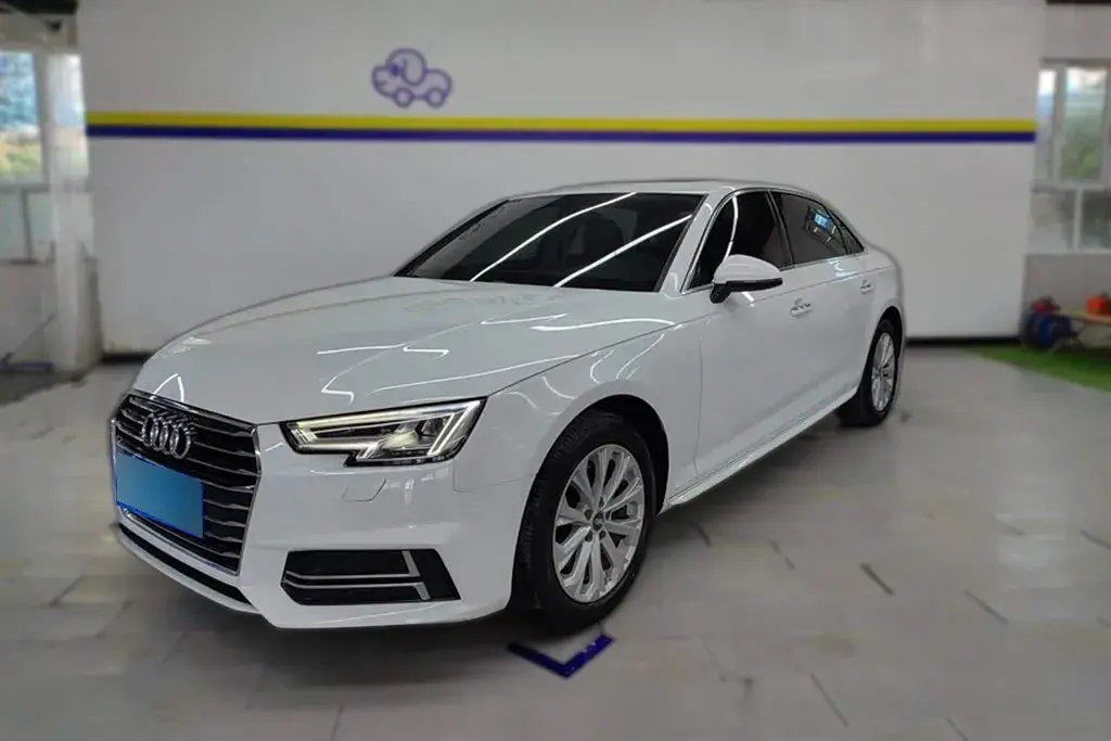 2019 Audi A4L 2.0T 190HP L4 7DCT