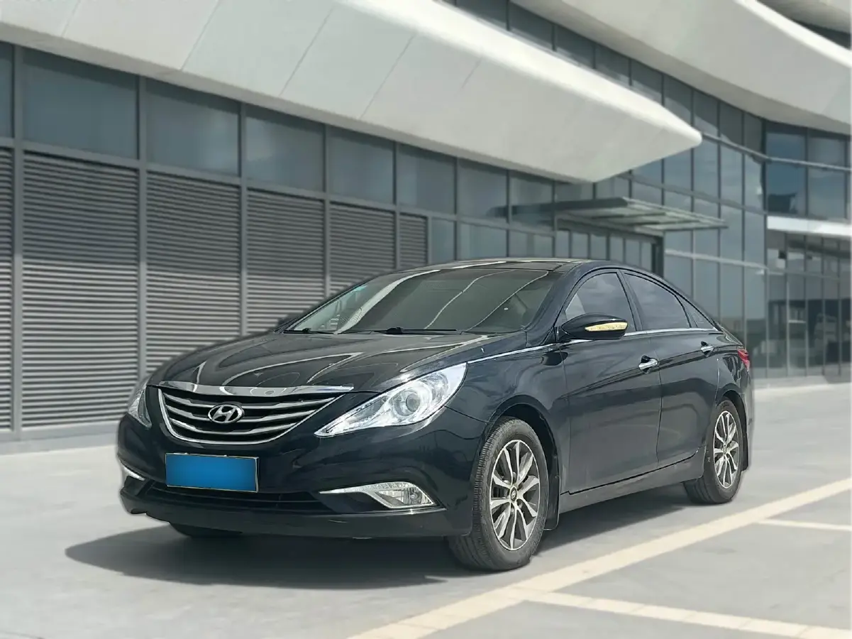 2013 Hyundai Sonata 2.0L 162HP L4 6AT