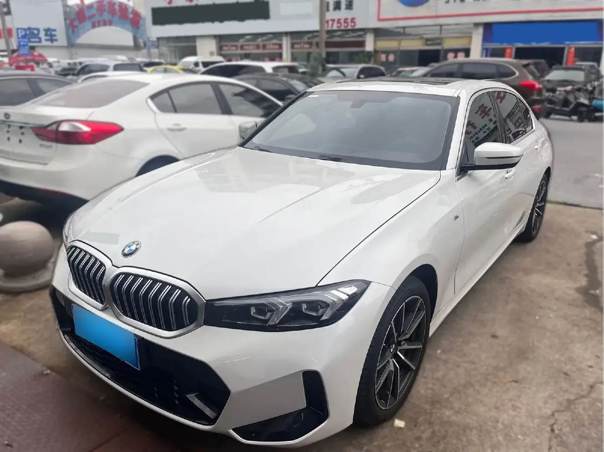 2024 BMW 3 Series 2.0T 156HP L4 8AT