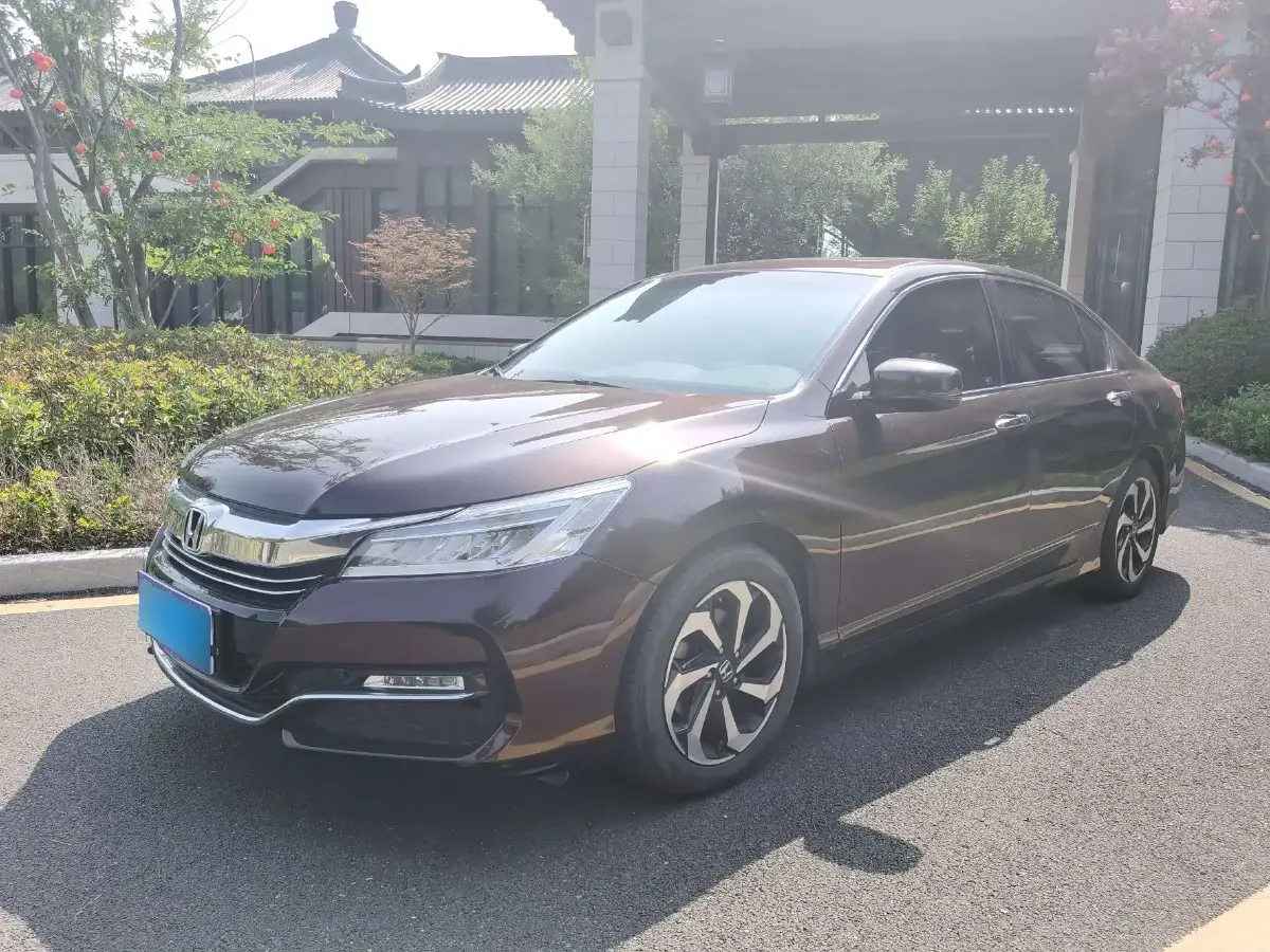 2016 Honda Accord 2.4L 186HP L4 CVT