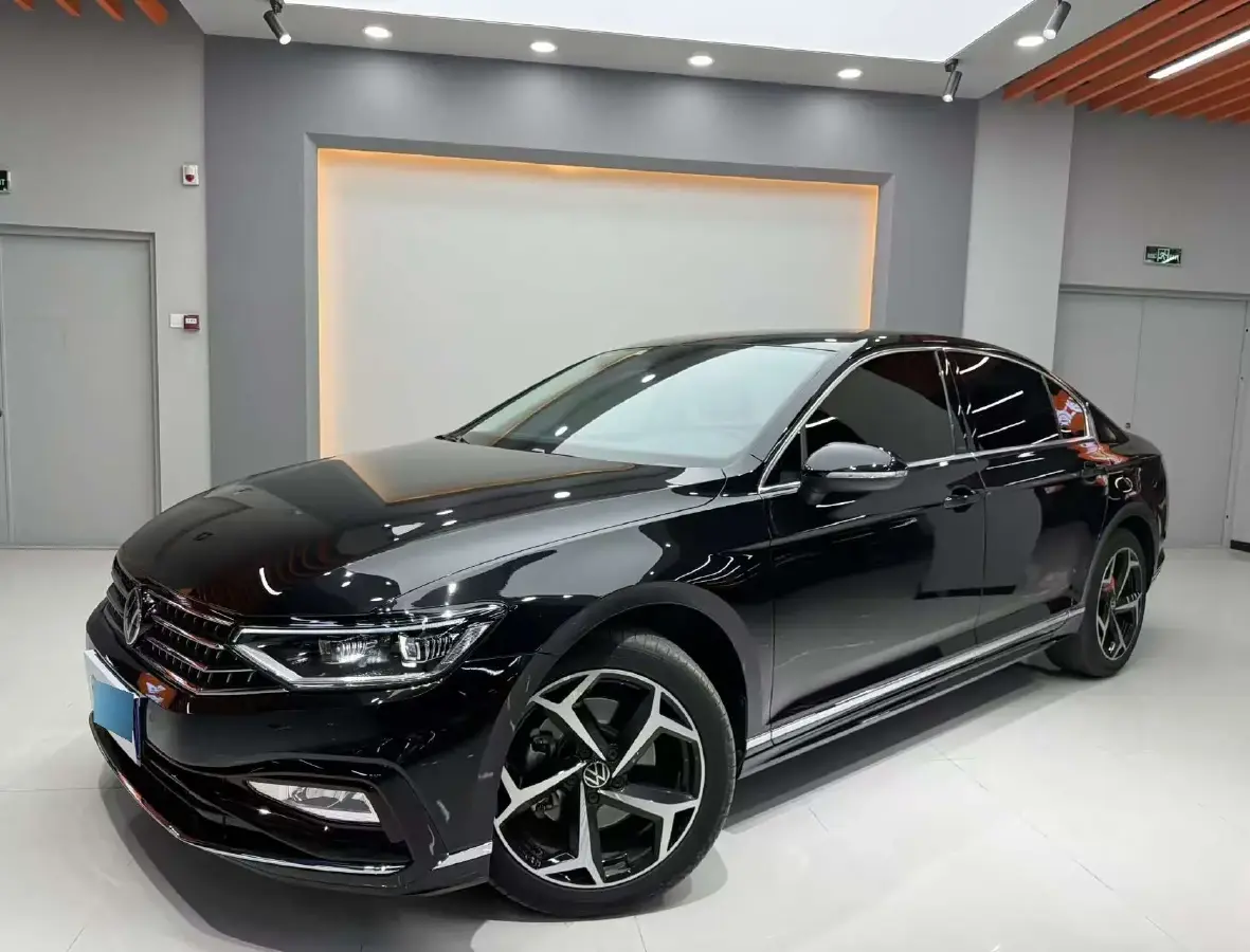 2023 Volkswagen Magotan 2.0T 186HP L4 7DCT