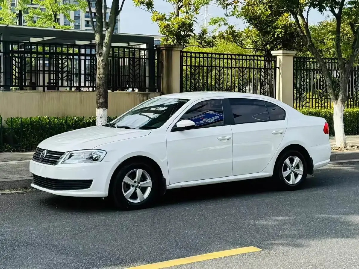 2013 Volkswagen Lavida 1.6L 110HP L4 5MT