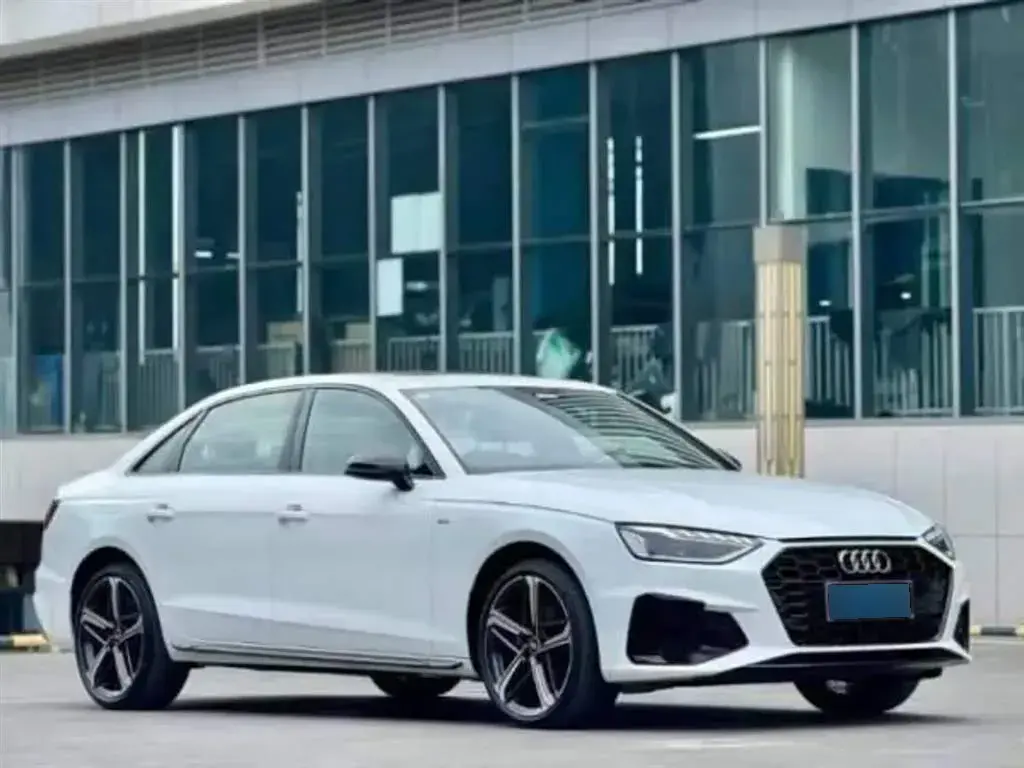 2023 Audi A4L 2.0T 190HP L4 7DCT