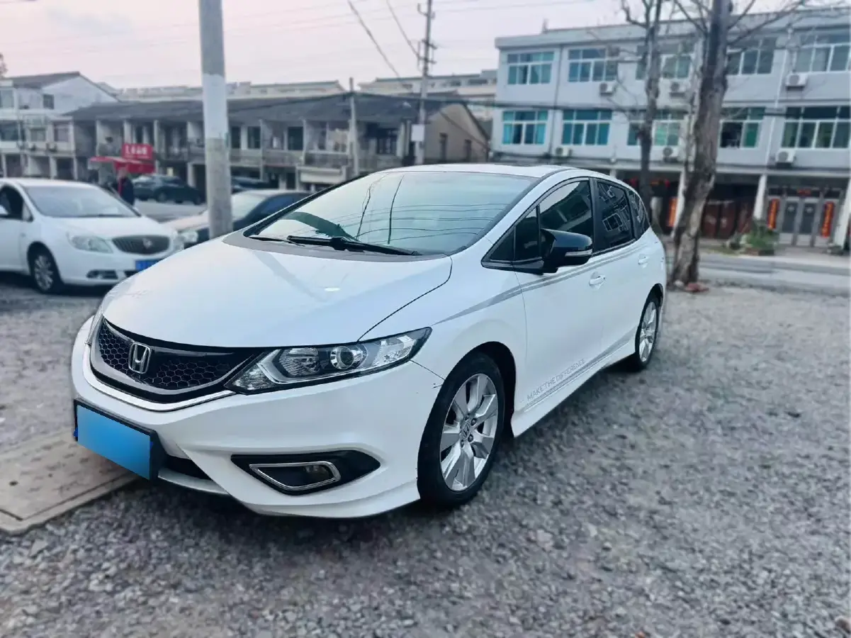 2016 Honda Jade 1.8L 141HP L4 5AT