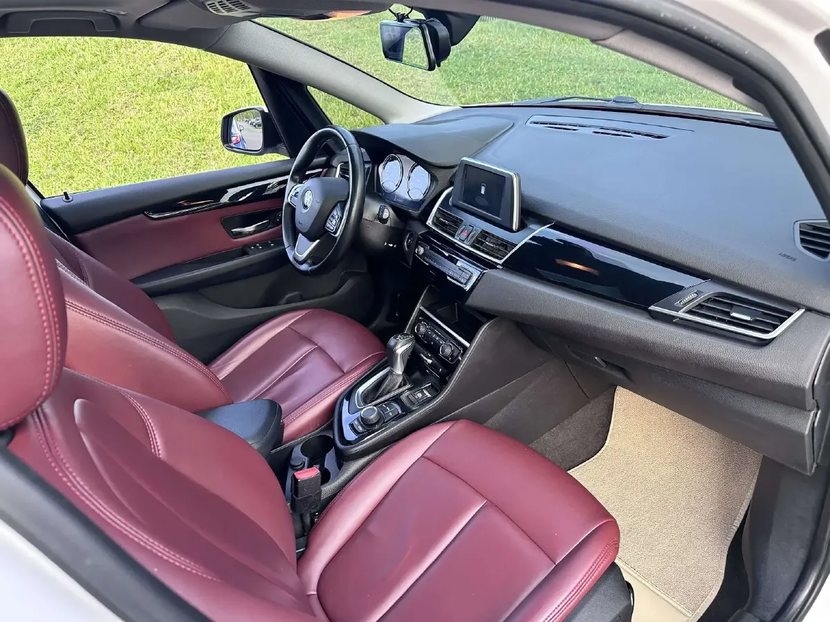 2018 BMW 2 Series Wagon 1.5T 136HP L3 6AT,autocango,china used car exporter,china ev exporter,chinese used car exporter,chinese used ev exporter