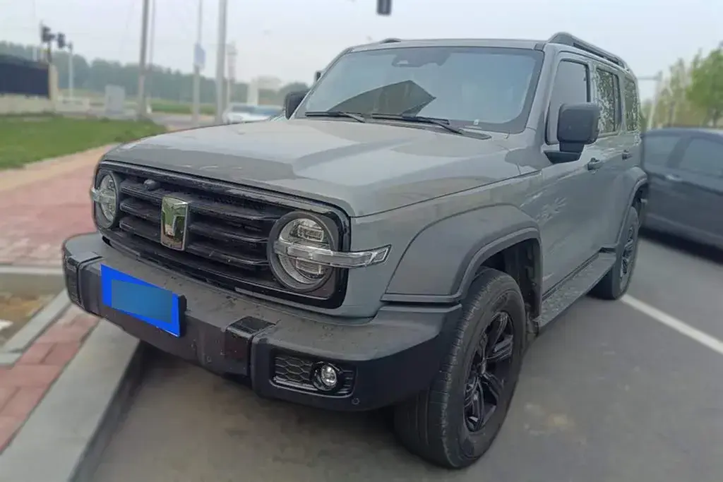 2024 Tank 300 2.0T 227HP L4 8AT