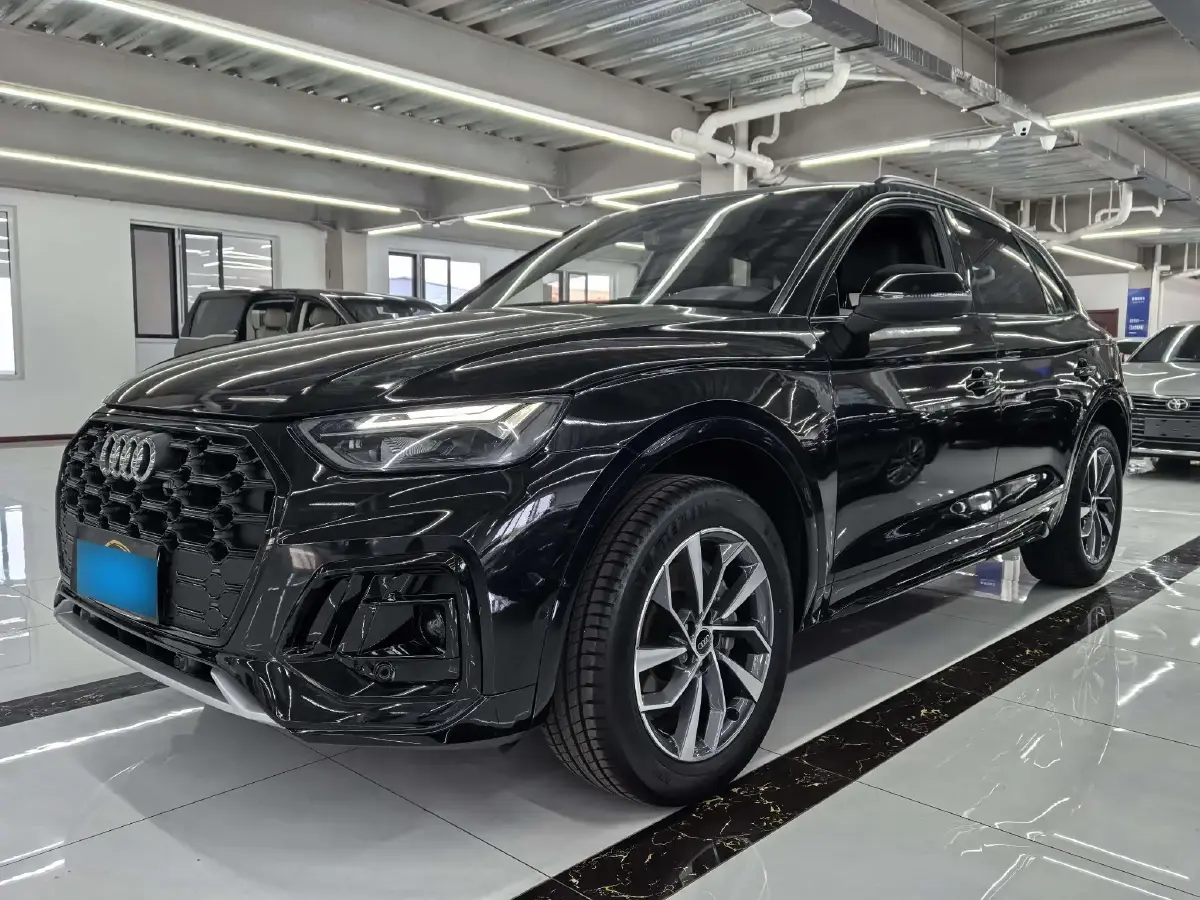 2024 Audi Q5L 2.0T 190HP L4 7DCT