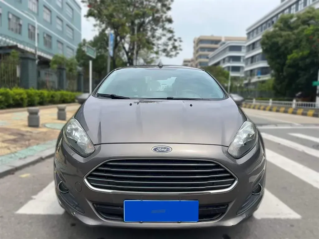 2013 Ford Fiesta 1.5L 110HP L4 5MT,autocango,china used car exporter,china ev exporter,chinese used car exporter,chinese used ev exporter