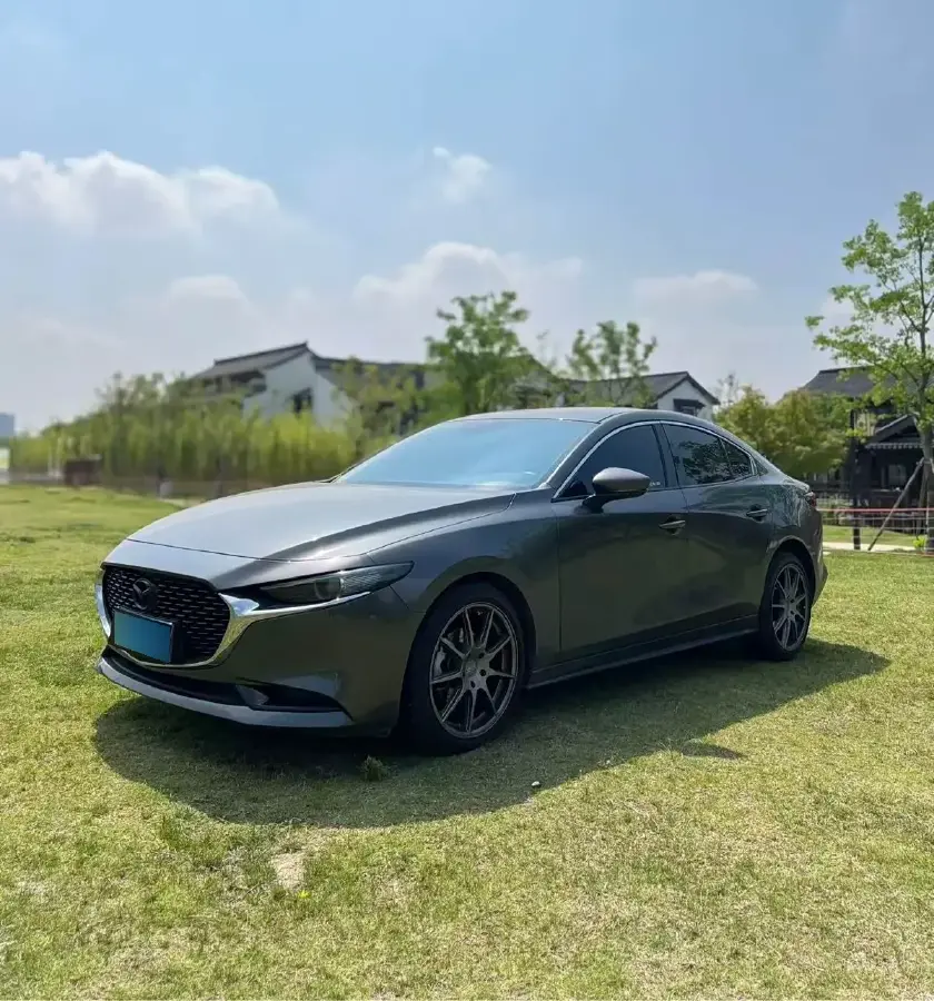 2022 Mazda 3 Axela 2.0L 158HP L4 6AT