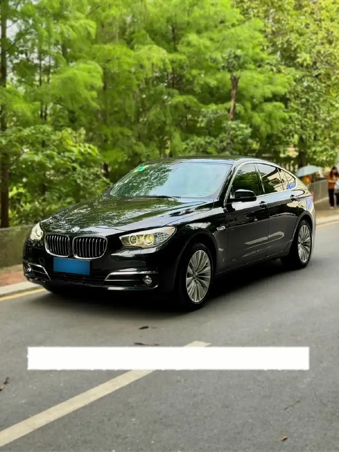 2014 BMW 5 Series GT 3.0T 306HP L6 8AT