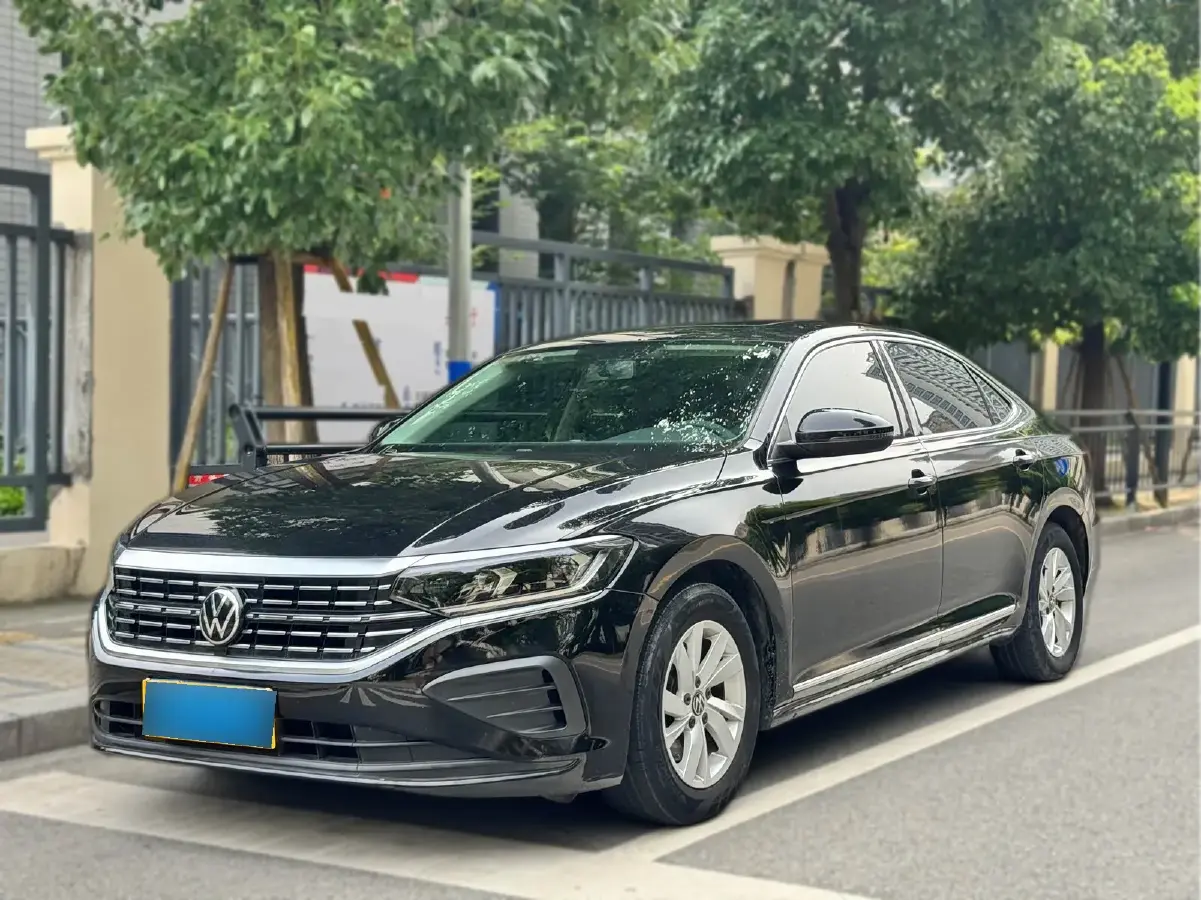 2022 Volkswagen Passat 1.4T 150HP L4 7DCT