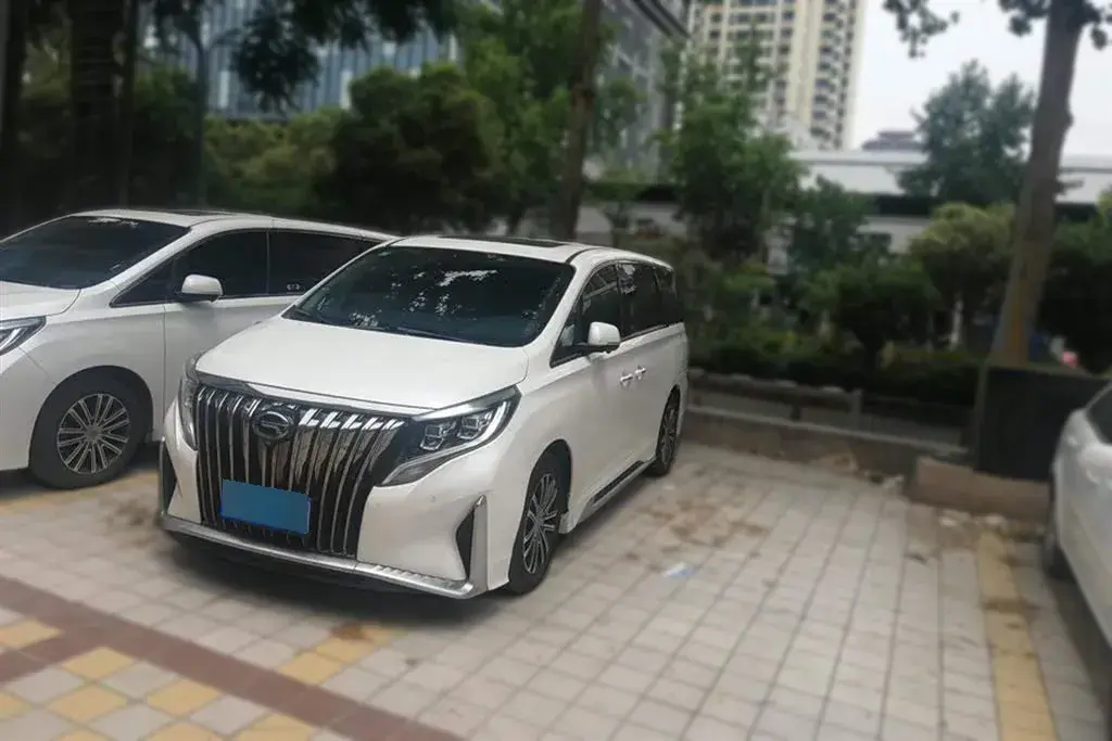 2021 GAC Trumpchi M8 2.0T 252HP L4 8AT