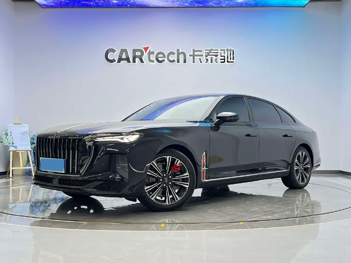 2024 HongQi H9 2.0T 252HP L4 7DCT