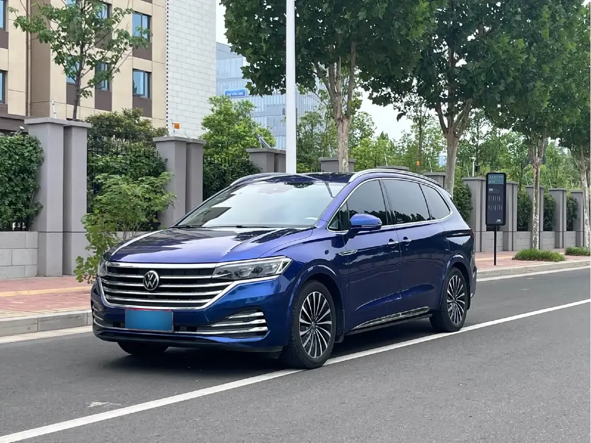 2020 Volkswagen Viloran 2.0T 220HP L4 7DCT