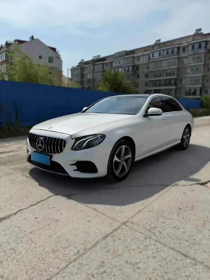 2018 Mercedes-Benz E Class 2.0T 184HP L4 9AT