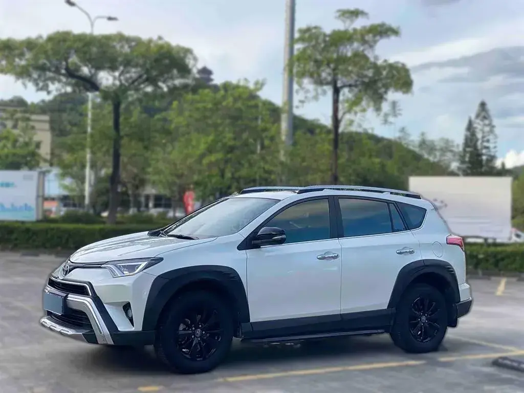 2019 Toyota RAV4 2.0L 151HP L4 CVT