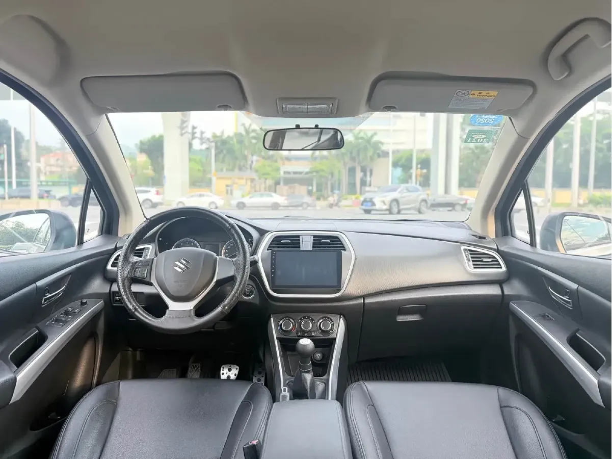 2014 Suzuki S-cross 1.6L 122HP L4 5MT,autocango,china used car exporter,china ev exporter,chinese used car exporter,chinese used ev exporter