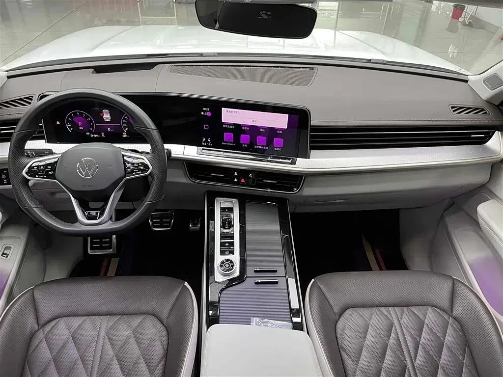 2023 Volkswagen Tavendor 2.0T 220HP L4 7DCT,autocango,china used car exporter,china ev exporter,chinese used car exporter,chinese used ev exporter