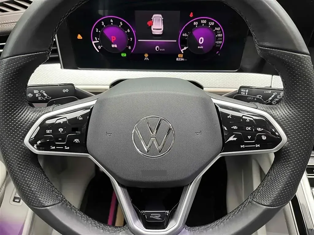 2023 Volkswagen Tavendor 2.0T 220HP L4 7DCT,autocango,china used car exporter,china ev exporter,chinese used car exporter,chinese used ev exporter