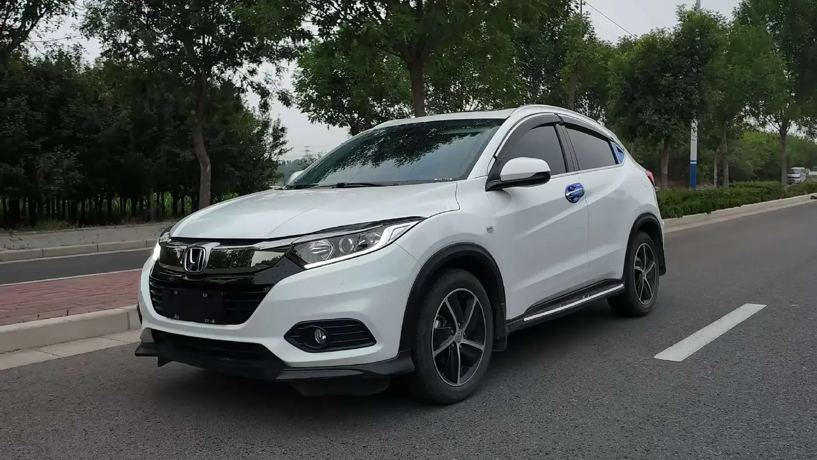 2020 Honda Vezel 1.5L 131HP L4 CVT 2020 Honda Vezel 1.5L 131HP L4 CVT