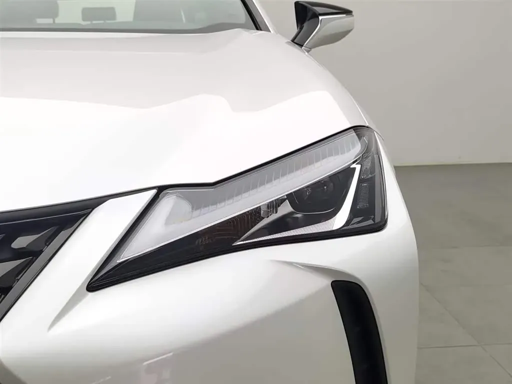 2020 Lexus UX 2.0L 173HP L4 CVT,autocango,china used car exporter,china ev exporter,chinese used car exporter,chinese used ev exporter
