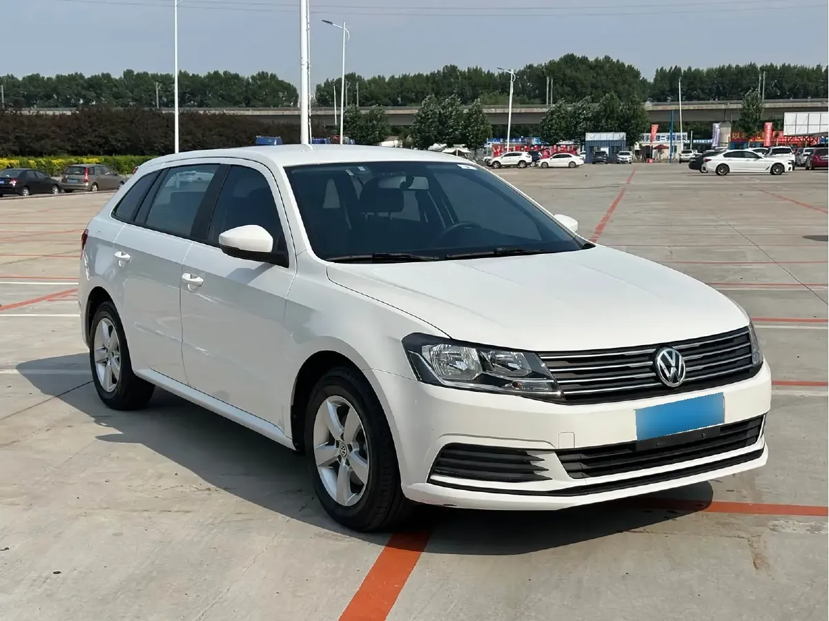 2015 Volkswagen Gran Lavida 1.6L 110HP L4 6AT,autocango,china used car exporter,china ev exporter,chinese used car exporter,chinese used ev exporter