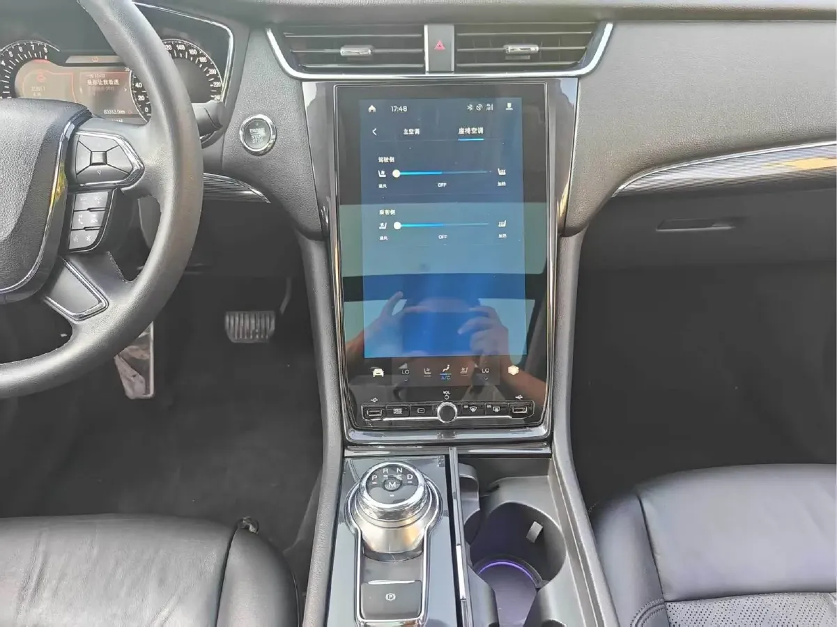 2019 Ford Taurus 2.0T 245HP L4 8AT,autocango,china used car exporter,china ev exporter,chinese used car exporter,chinese used ev exporter