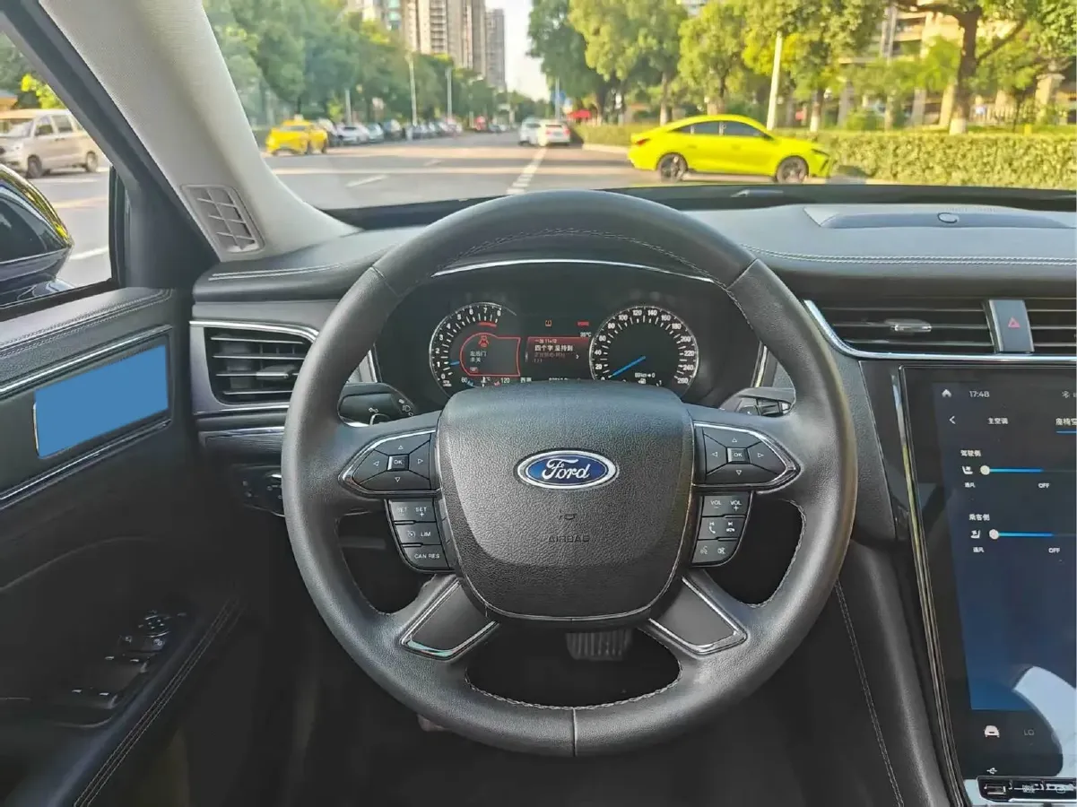 2019 Ford Taurus 2.0T 245HP L4 8AT,autocango,china used car exporter,china ev exporter,chinese used car exporter,chinese used ev exporter