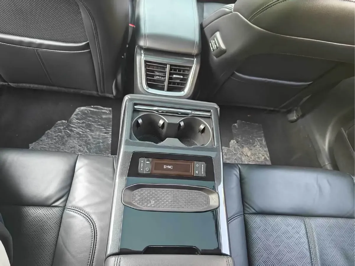 2019 Ford Taurus 2.0T 245HP L4 8AT,autocango,china used car exporter,china ev exporter,chinese used car exporter,chinese used ev exporter