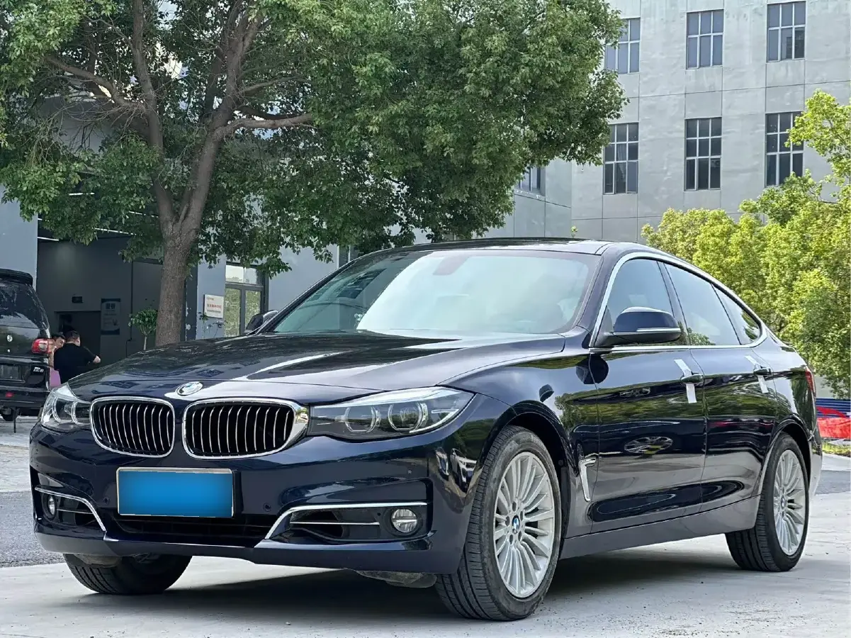 2019 BMW 3 Series GT 2.0T 184HP L4 8AT