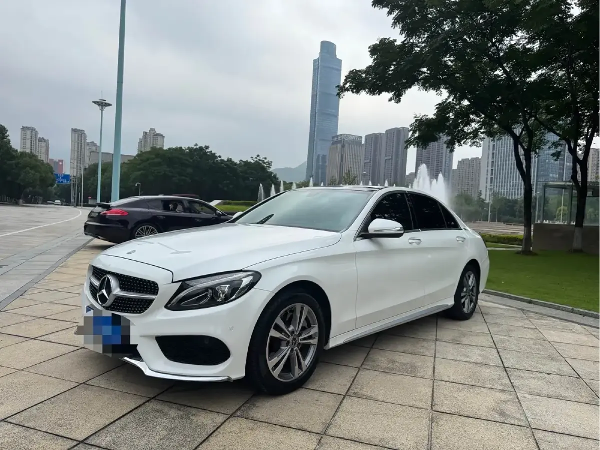 2018 Mercedes-Benz C Class 2.0T 184HP L4 9AT
