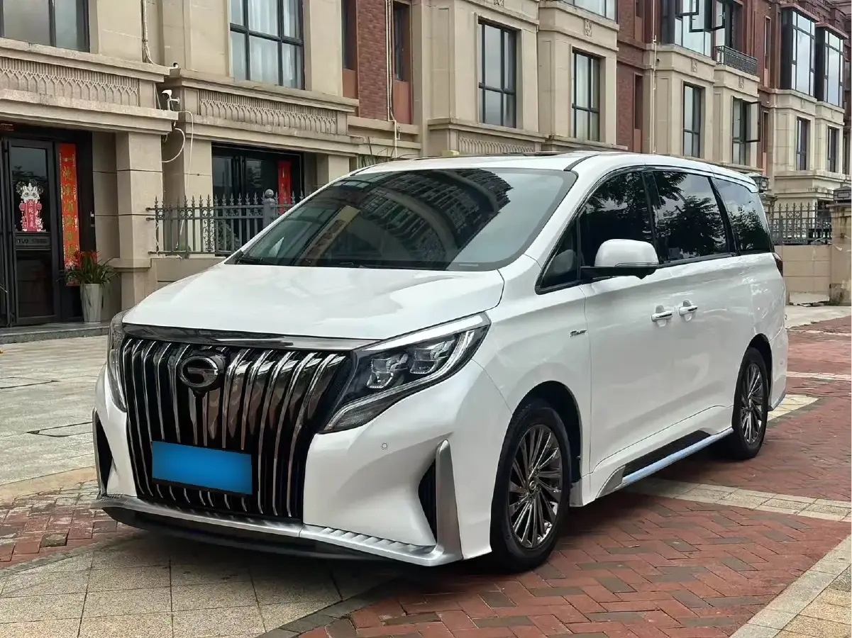 2021 GAC Trumpchi M8 2.0T 252HP L4 8AT