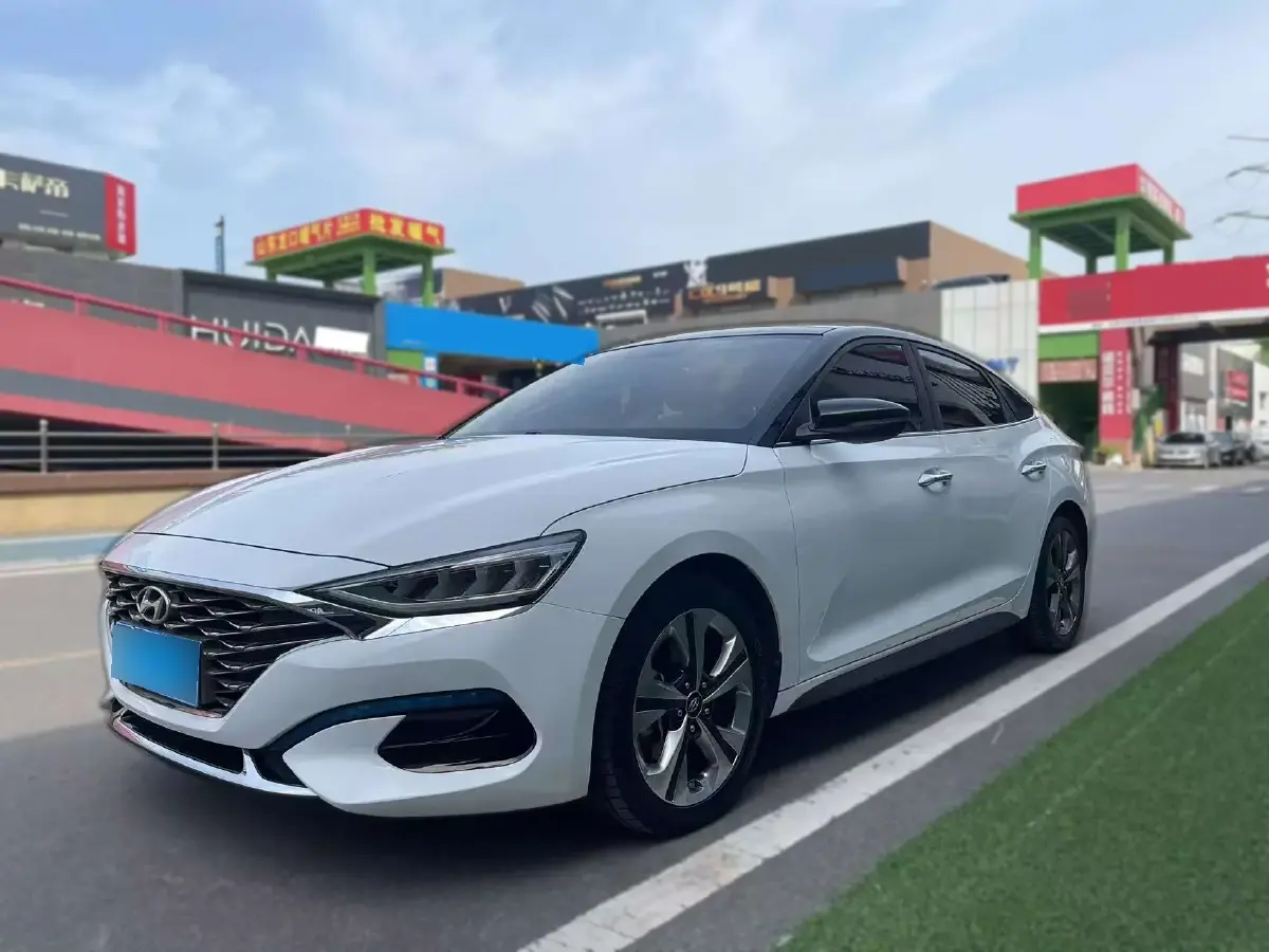 2019 Hyundai La Festa 1.6T 204HP L4 7DCT